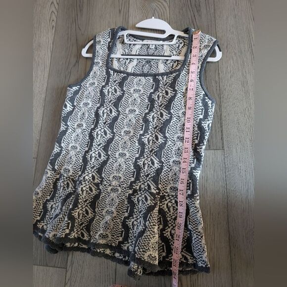 Cabi Jacquard Knit Cotton Peplum Sleeveless Sweater Square Neck Size Medium - Picture 7 of 7